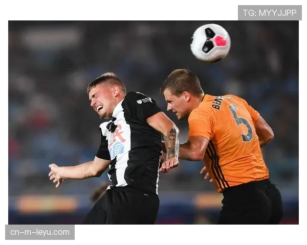 苏里南前锋点射破门 连续三场预选赛取得进球